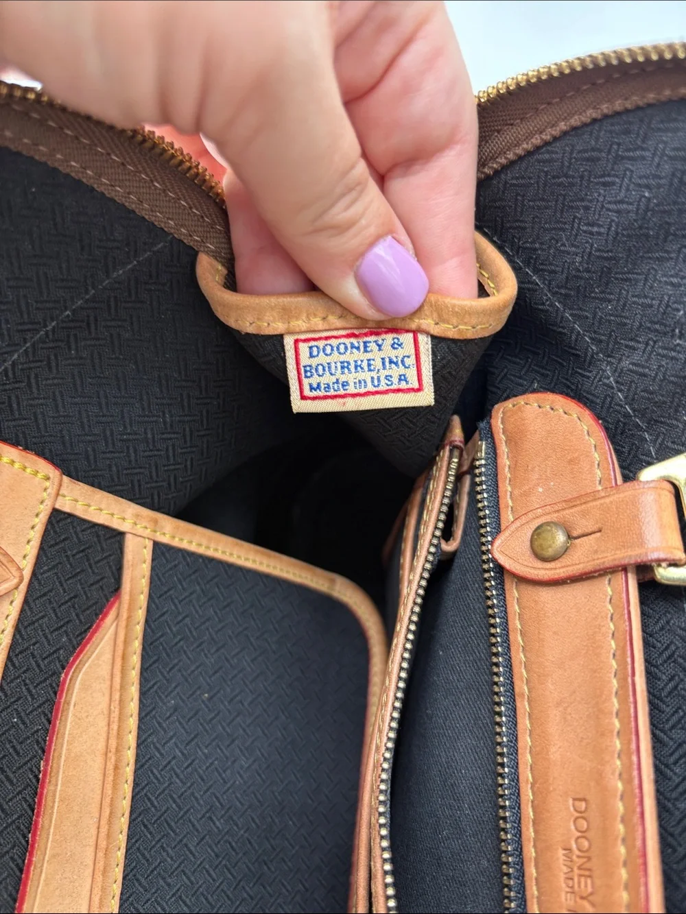 VTG Dooney & Bourke Cabriolet Tan Leather Canvas Dome Handbag Purse USA BLEMISH